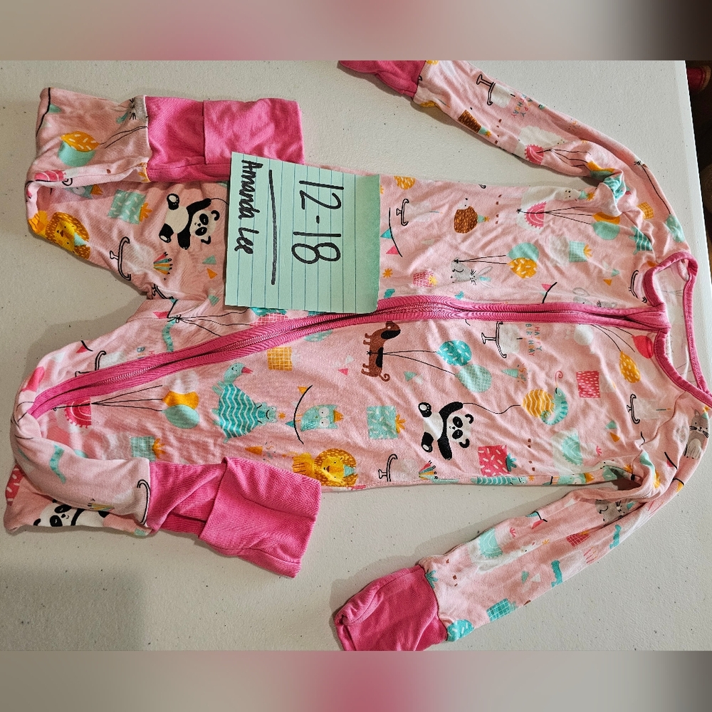12-18 EUC LS ZIPPY